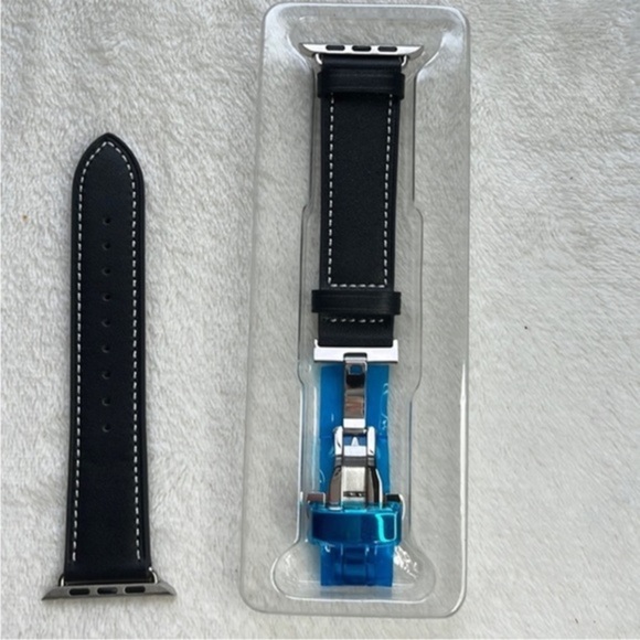 The Perfect Fit:Vintage Leather Band for Apple Watch Series 8/7/6/Ultra/5/4/3/SE - Picture 4 of 5